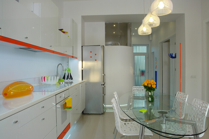 Color and light in a dream apartment from Budapest (3)