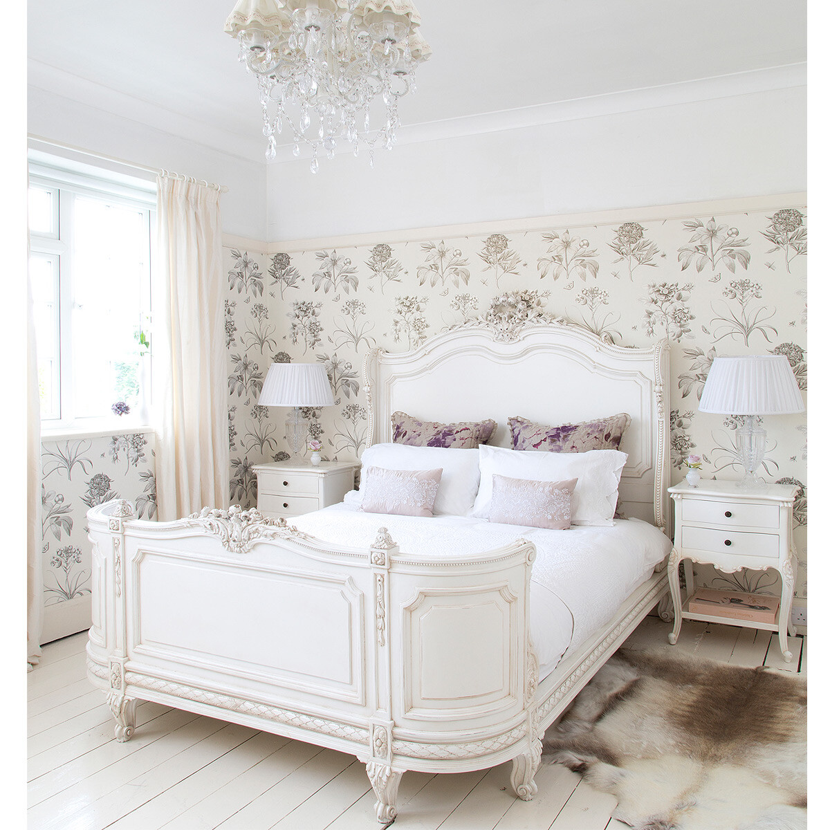 French bed rafinament, elegance and romance in your bedroom