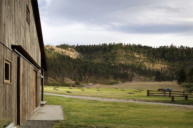 Canyon Barn - Old barn renovated and transformed into a three-bedroom retreat (5)