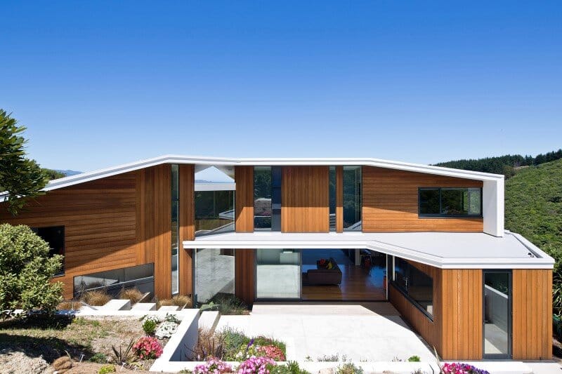 Korokoro House with expansive views over Wellington Harbour / New Zealand