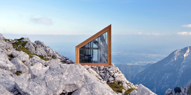 Mountain-shelter-on-the-highest-peak-in-slovenia-13