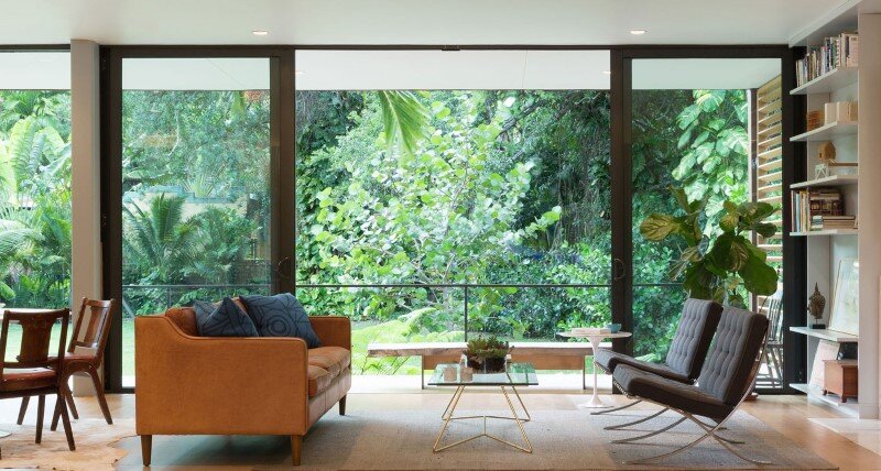 Vernacular architecture with minimal impact on the earth Brillhart House (4)