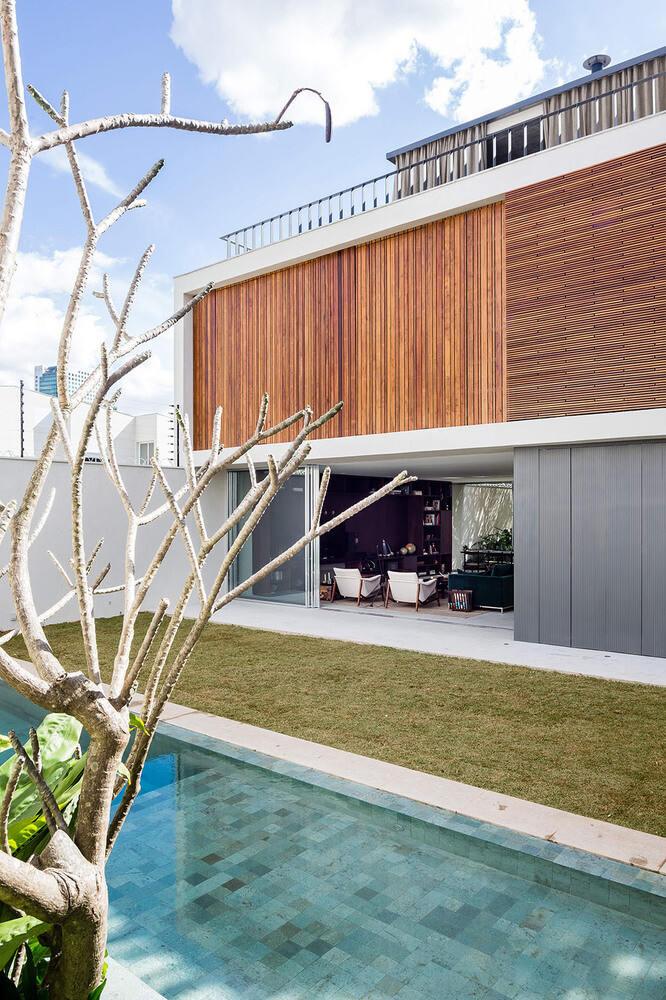 Lara House is a generous and light-filled home in Sao Paulo - by Felipe Hess (5)
