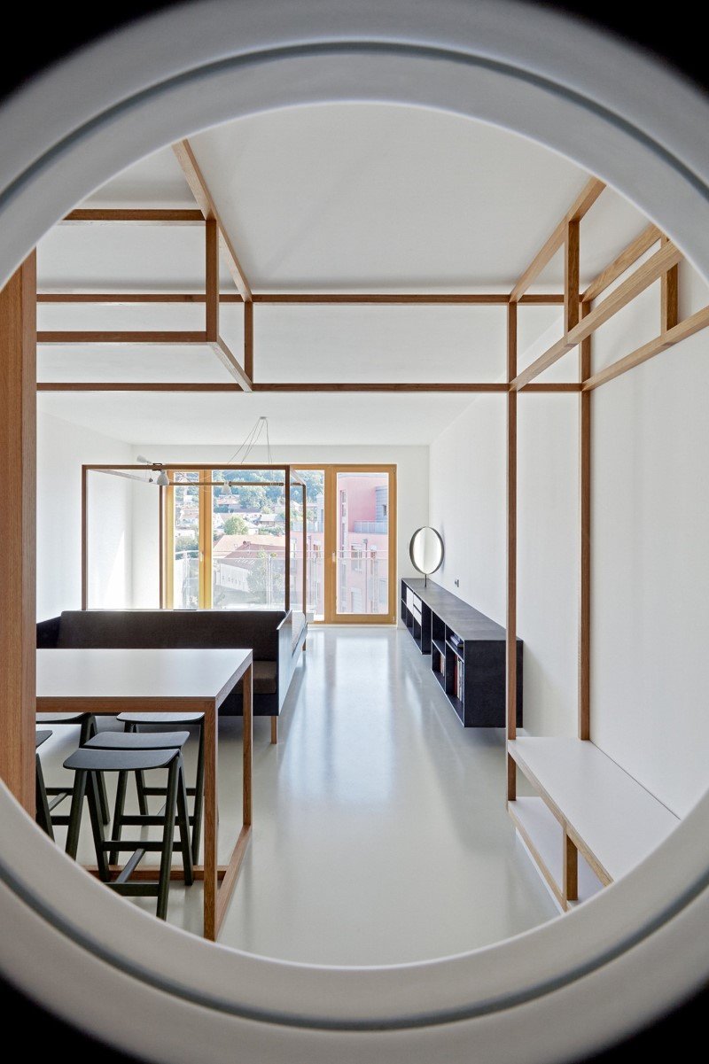 Quest Apartment with a Minimalist Design in Prague (12)
