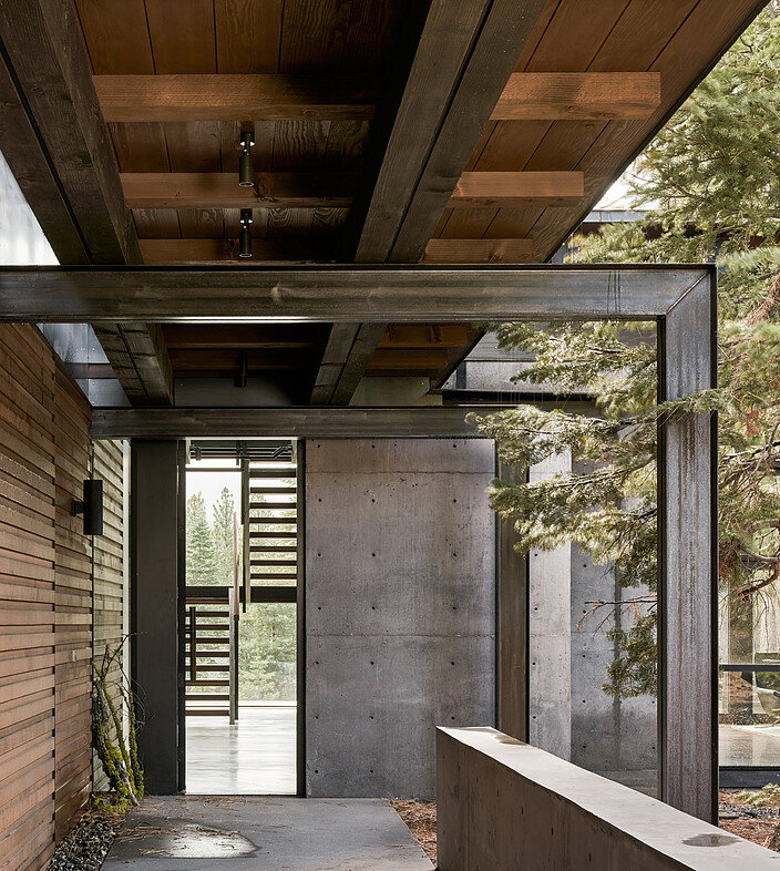 Martis Camp House in Northstar California by Faulkner Architects (10)
