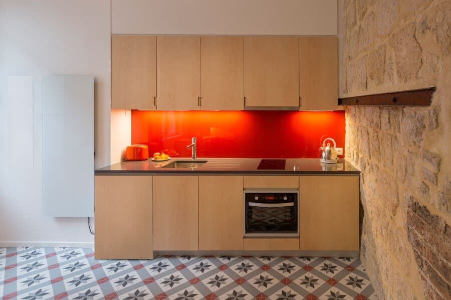 One-Room Flat in a Mid-Seventeenth Century Mansion Townhouse (5)
