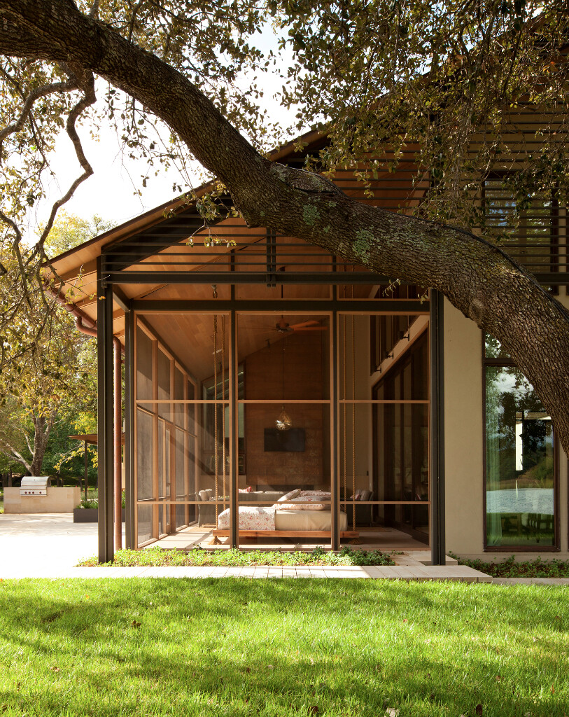 Cove House - Remodeling of a 1980s House in Austin (7)
