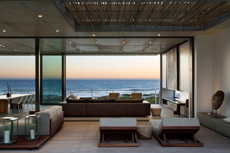 The pearl bay house is modern, minimal and maximises the ...