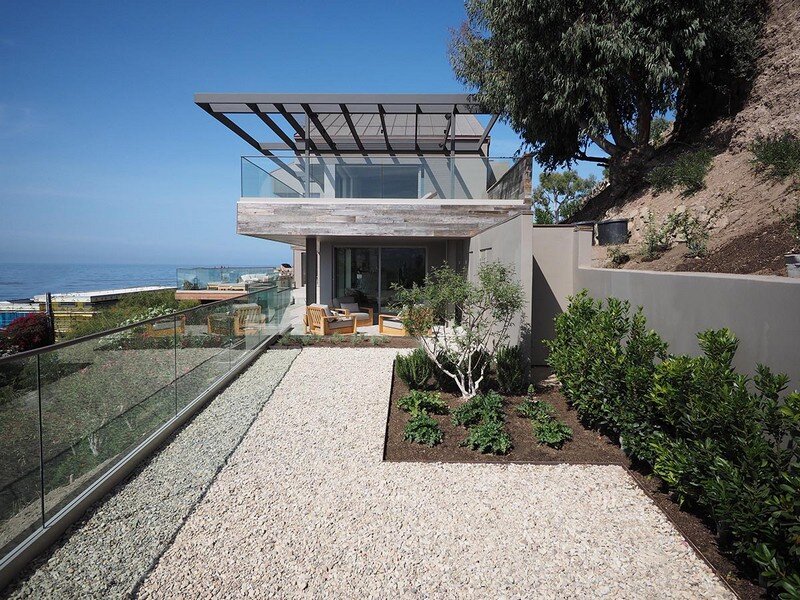 Kern Residence - Seaside Retreat by Modal Design