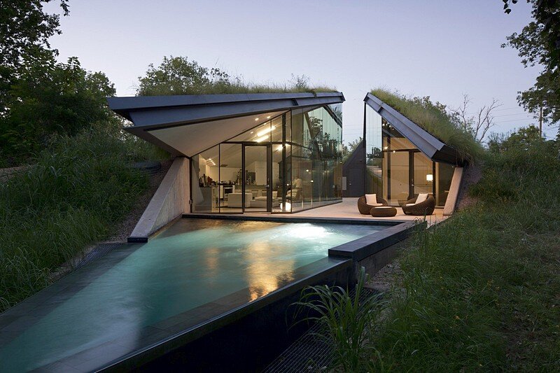 Edgeland House – A Bunker-Style Home Designed for a Science Fiction Writer