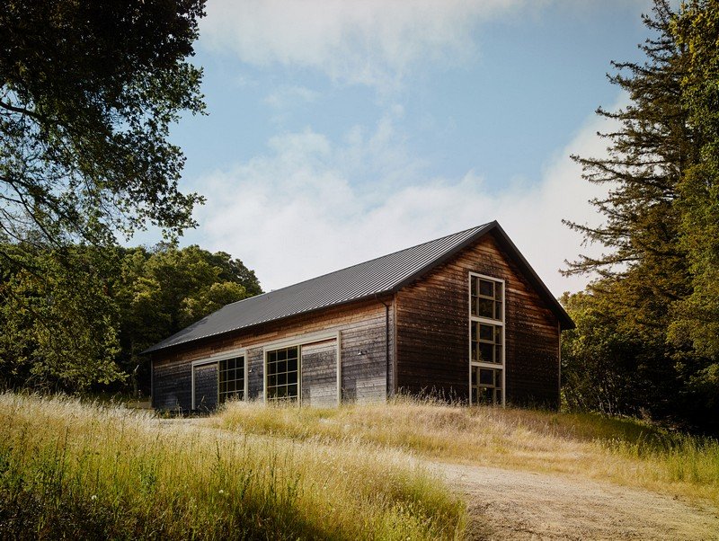 California Family Retreat Big Sur Barn By Studio Schicketanz