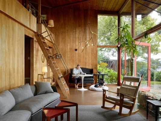 A Mill Valley House Made of Red Cedar and Glass