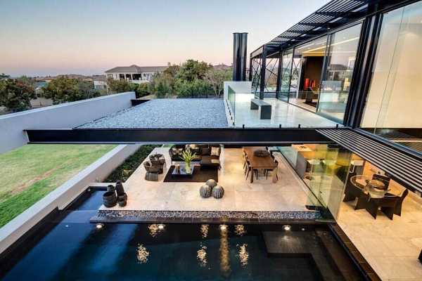 Contemporary Glass House / House Ber by Nico Van Der Meulen Architects