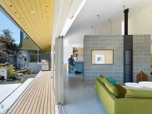New Westminster House / BattersbyHowat Architects