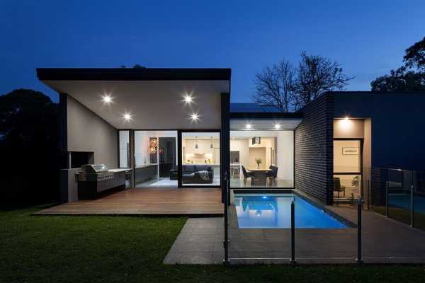 Wheelers Hill House / Eco Edge Architecture
