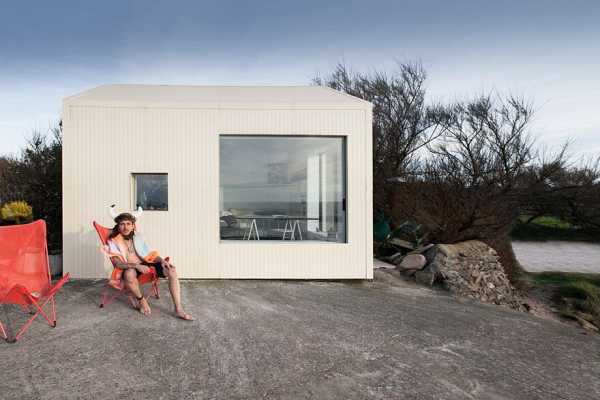 FREAKS Has Refurbish a Concrete Fishing Shack Built in the 50’s on a Rock