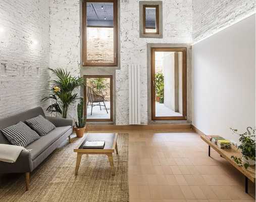 Traditional Style House Transformed into a Modern Home in Barcelona