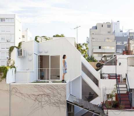 This House Extension in Buenos Aires Got a Contemporary Design Makeover