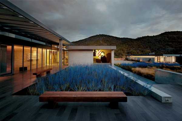 Santa Fe House Designed for Living with a Contemporary Art Collection