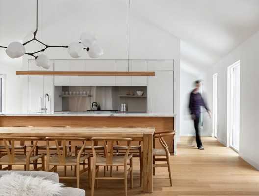 Alta Chalet Designed by Atelier Kastelic Buffey for a Family of Five