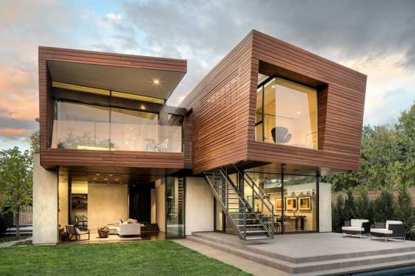 The Split Residence was Designed with Accent on Green Practices