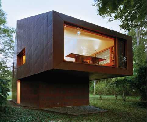 This Copper-Clad Writer’s Studio Changes Color in the Shifting Light of the Day