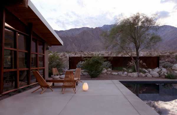 1954 Custom-Built Home Renovated by Hundred Mile House in Palm Springs, California