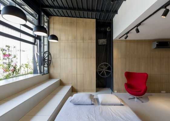 45-sqm Roof Storage Space Converted into a Living Space