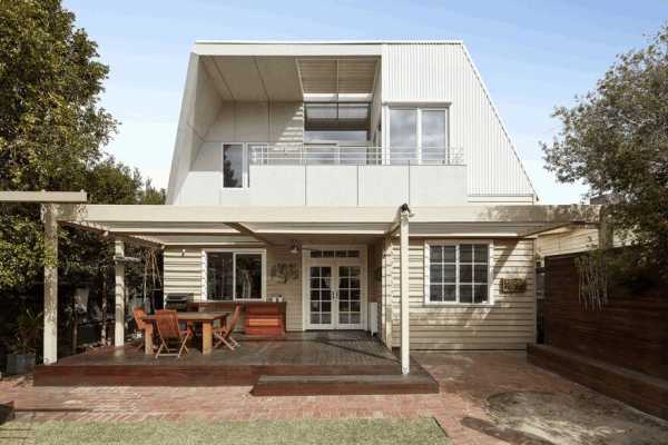 Second Storey Sustainable Extension to Californian Bungalow in Northcote