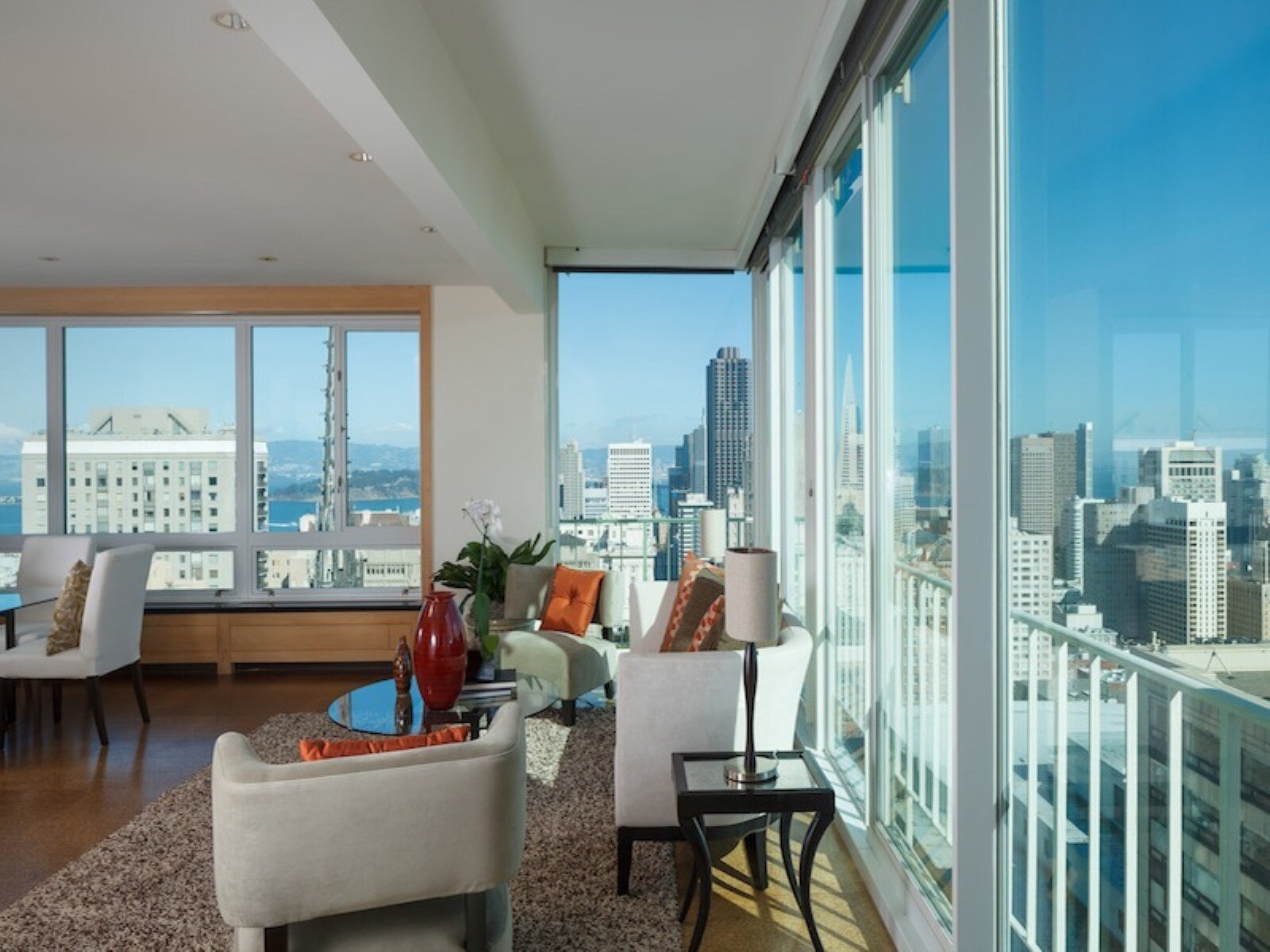 Apartment with majestic view over the city of San Francisco