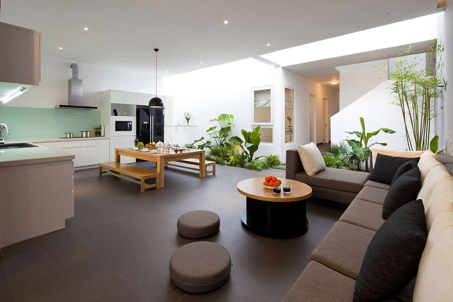 Harmony Between an Indoor Garden and a Contemporary Design
