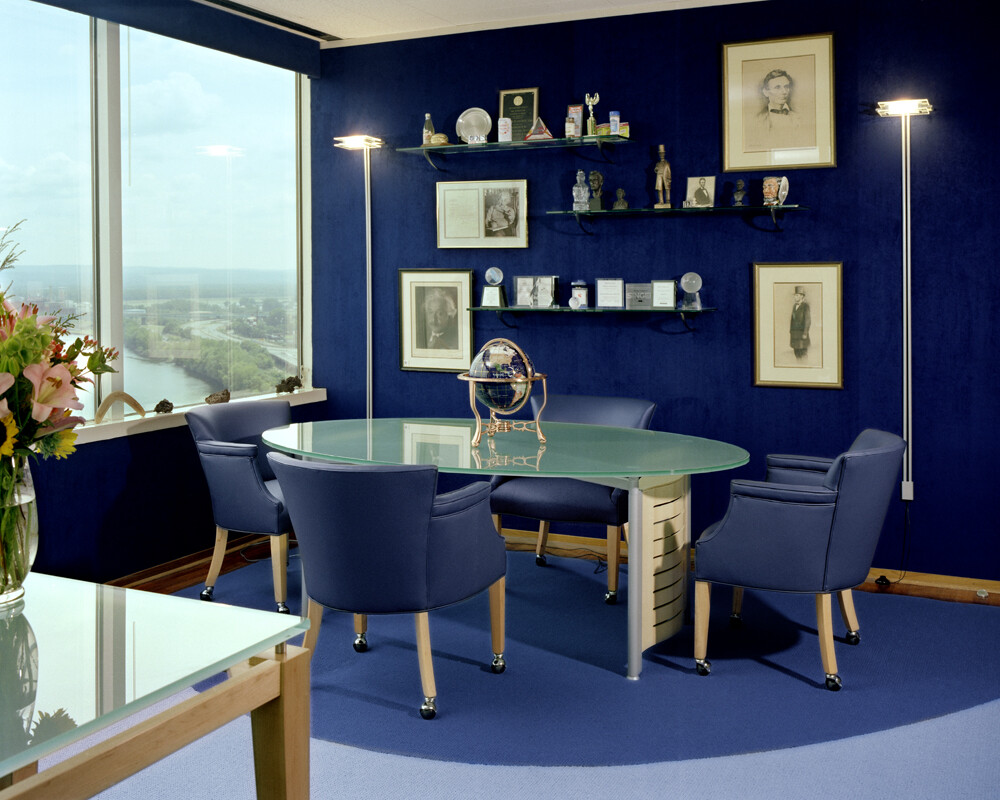 Painting Room With Hues Of Blue - www.homeworlddesign. com (15)