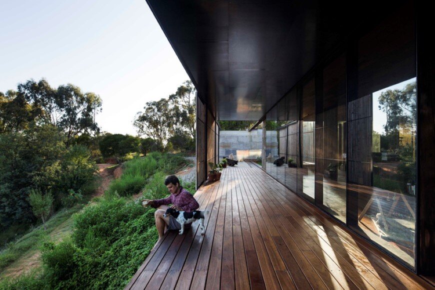 Sawmill House: Sustainable Architecture by Reusing Waste Concrete