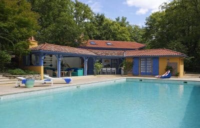 Biarritz House – Refreshing Blue and a Beautiful Relaxation Area on the French Atlantic Coast