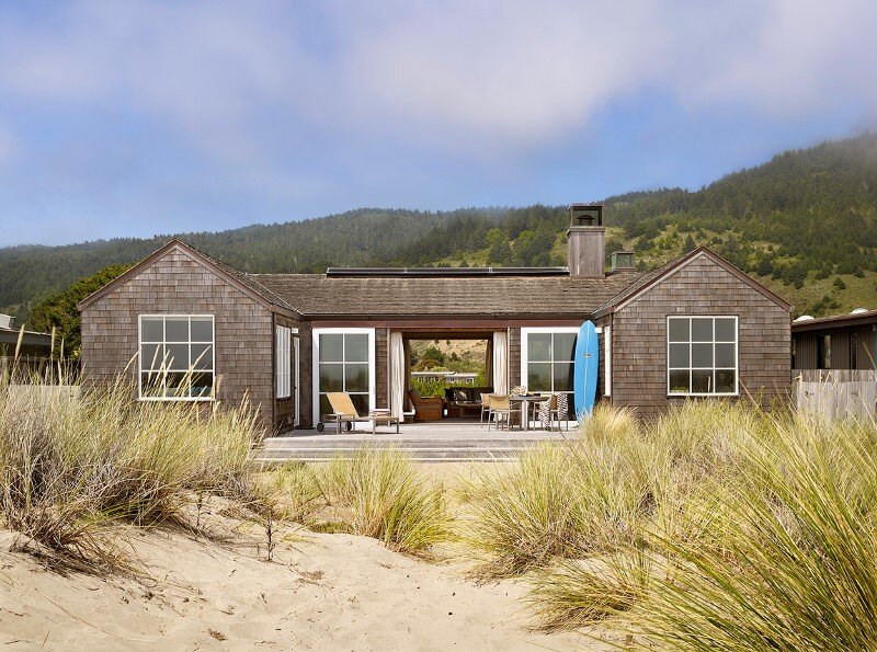 traditional-beach-house-in-northern-california-stinson-beach-house