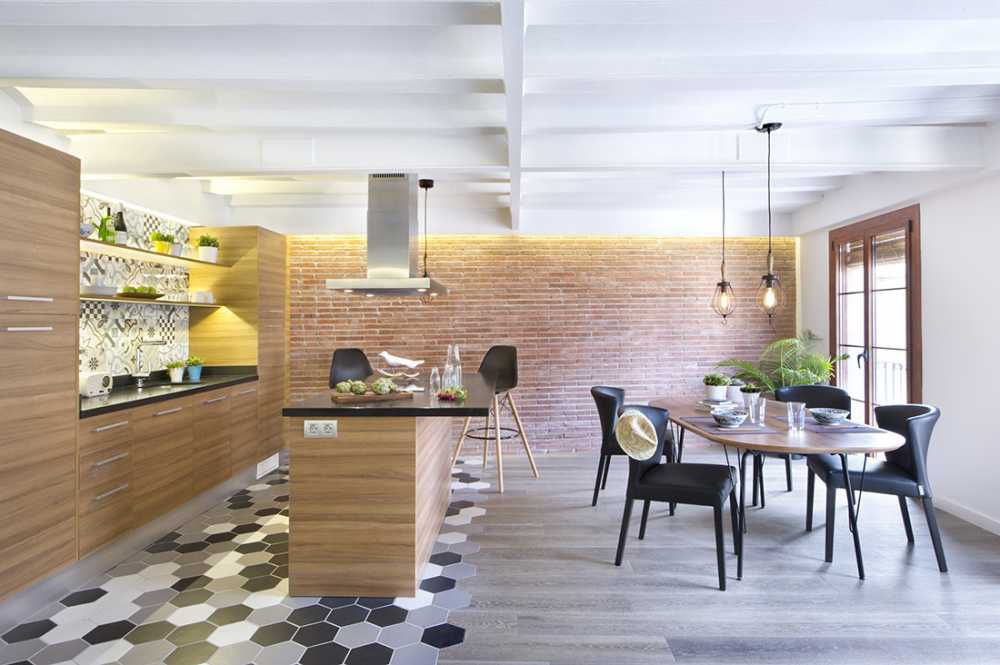 From Seine to the Mediterranean – Barcelona Apartment by Egue y Seta
