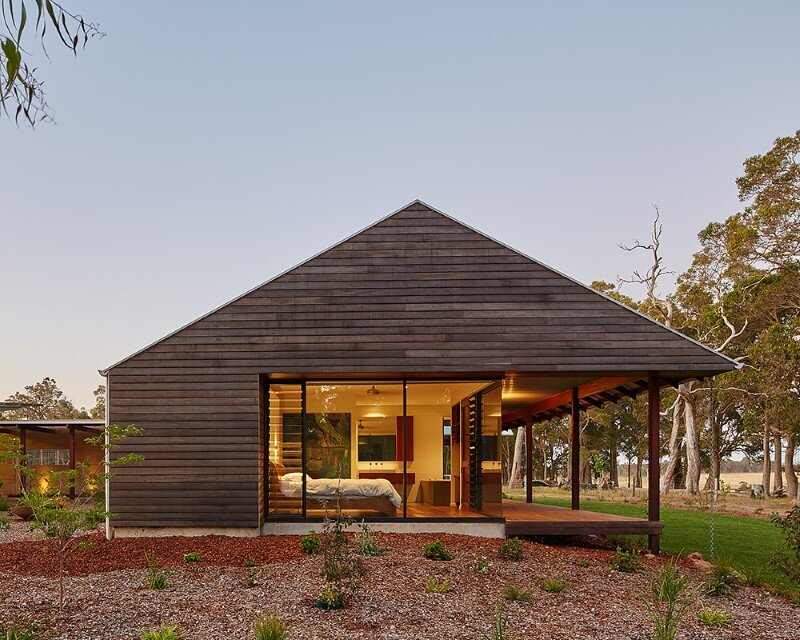 Modern Australian Farm House With Passive Solar Design