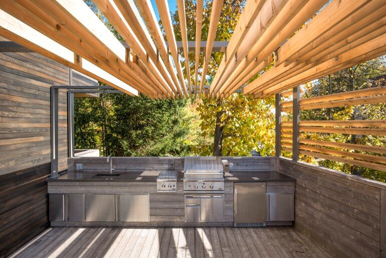 Contemporary Patio for Festive Gatherings with Friends and for Family ...