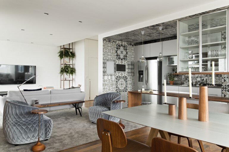 This Apartment Has a Kitchen Area Fully Clad with Porcelain Tiles (1)