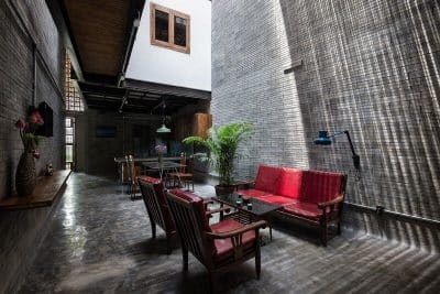 Vietnamese House Designed for a Buddhist Family