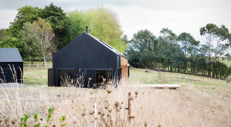 Modern Barn Form by Red Architecture