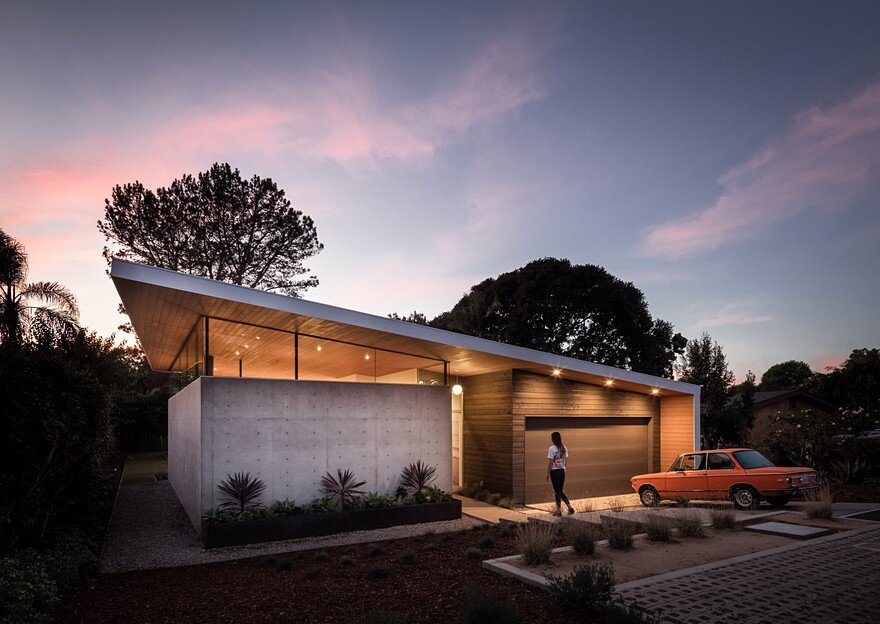 California Coastal Home with an Original and Bold Curvilinear Roof 22