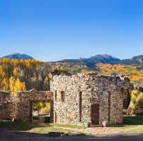 Barn Studio In Aspen, Colorado / Rowland + Broughton