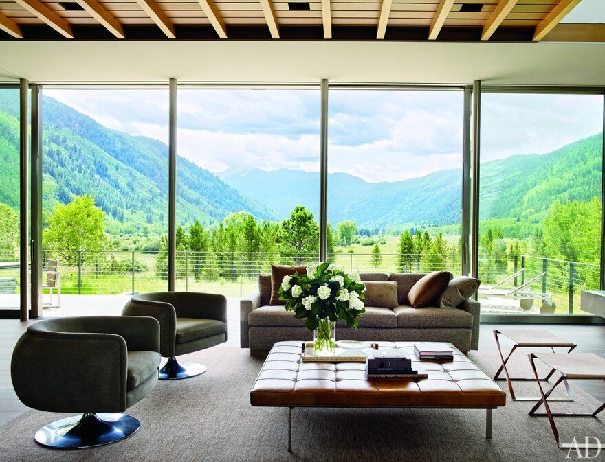 Aspen Residence with Magnificent Panoramic View Over a Nature Reserve 4