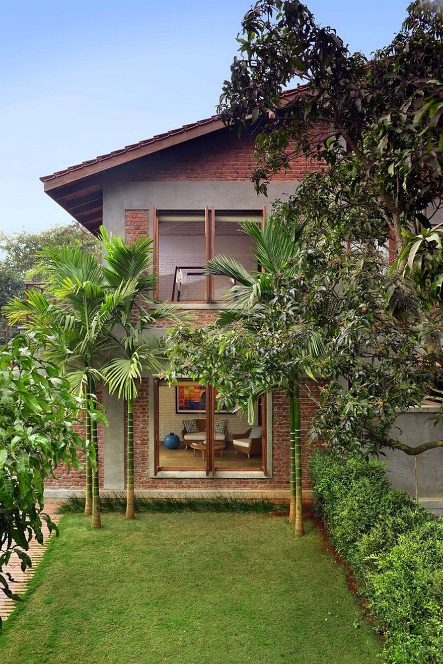 Indian Brick House with an Architectural Design Influenced by a Mango ...