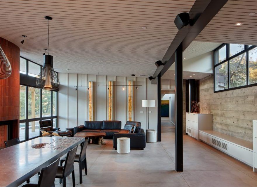 Auburn House Embodies the Simple, Casual and Hardy Spirit of a Modern ...