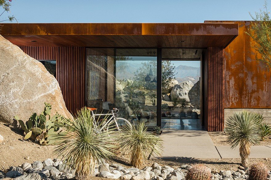 Desert Palisades Guard House by Studio AR&D Architects 1