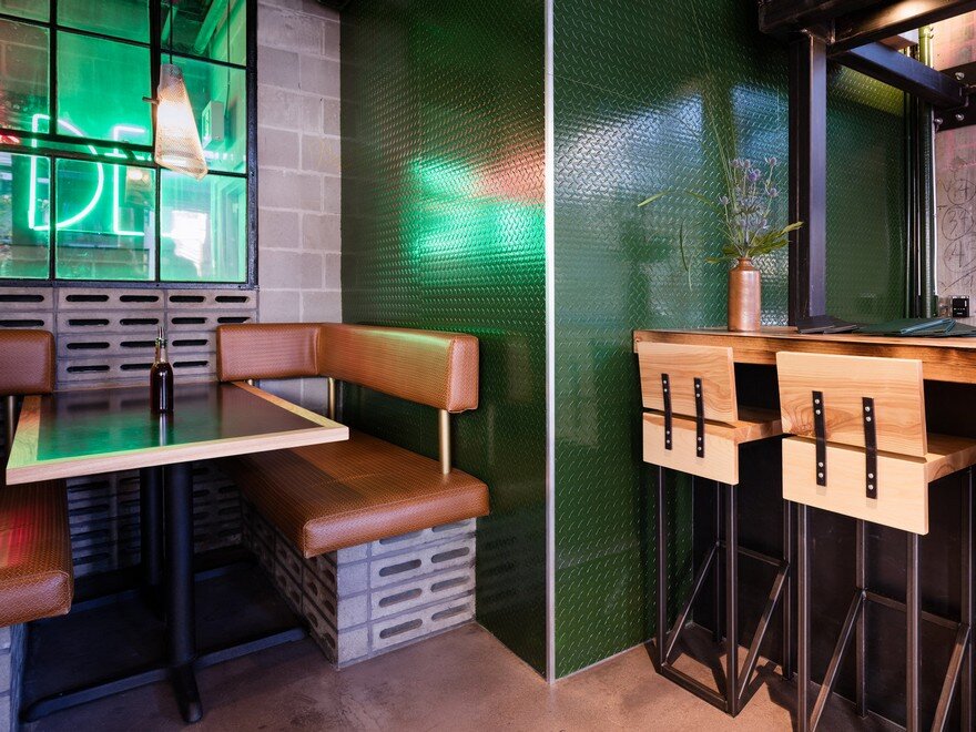 Juke Fried Chicken in Vancouver by Ply Architecture 9