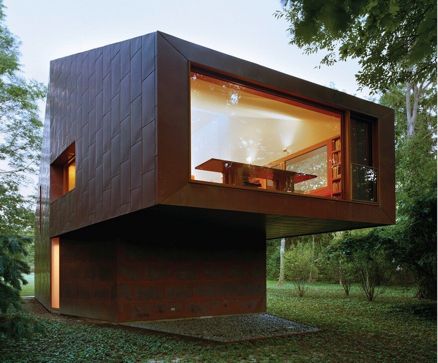 This Copper-Clad Writer's Studio Changes Color in the Shifting Light of the Day