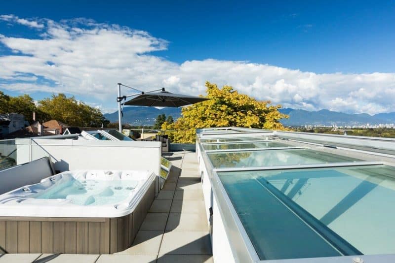 Mackenzie Heights House by Frits de Vries Architects